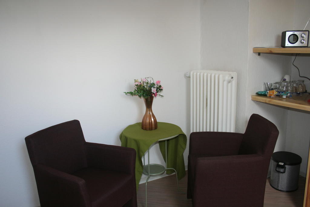 Grillglut Hotel Arnsberg Kamer foto